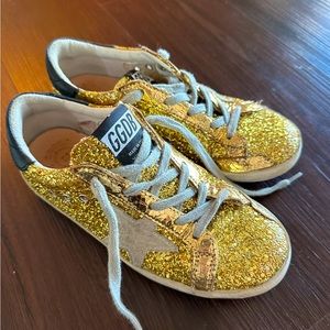 Golden Goose Kids Glitter Sneakers in Gold and Gray